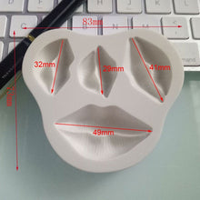 Load image into Gallery viewer, Cake Decoration Lips Kiss Silicone Mold