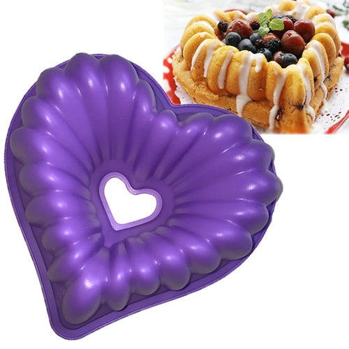 16*15*6.5cm Loving Heart Shape Cake Silicone Mold