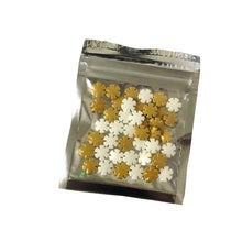 Load image into Gallery viewer, 10g Snowflake Edible Chocolate Decoration
